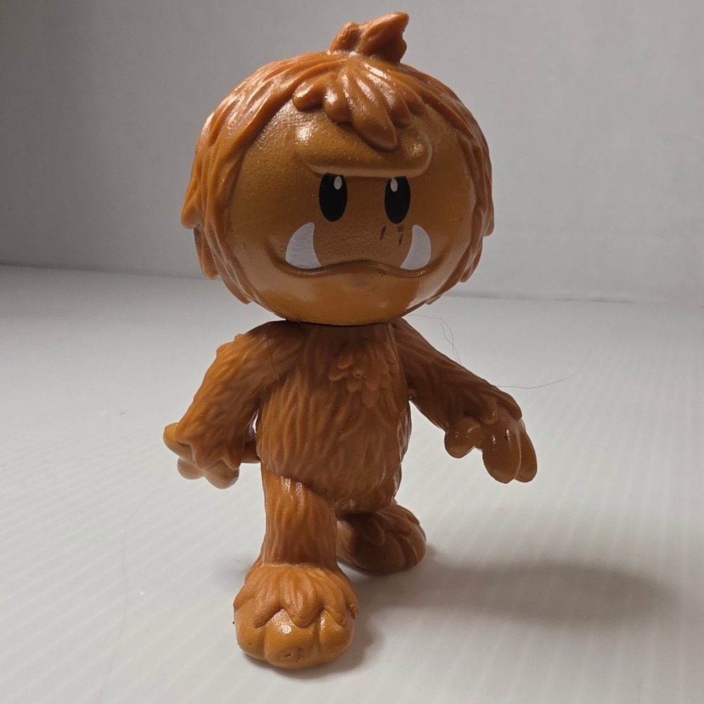 Just Play Wookiee Coconut Man Mini Figure Small Brown Fair Condition Collectible